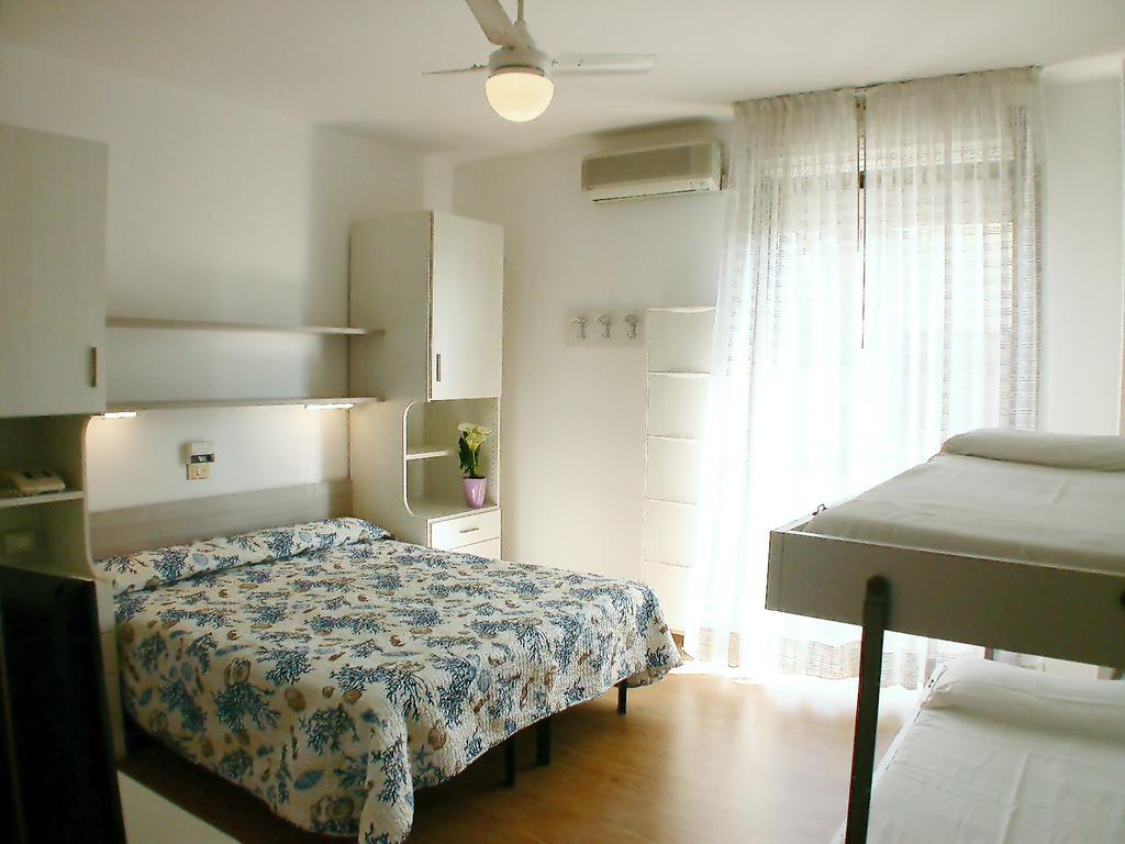 לידו די ג'סולו Albergo Aquila חדר תמונה